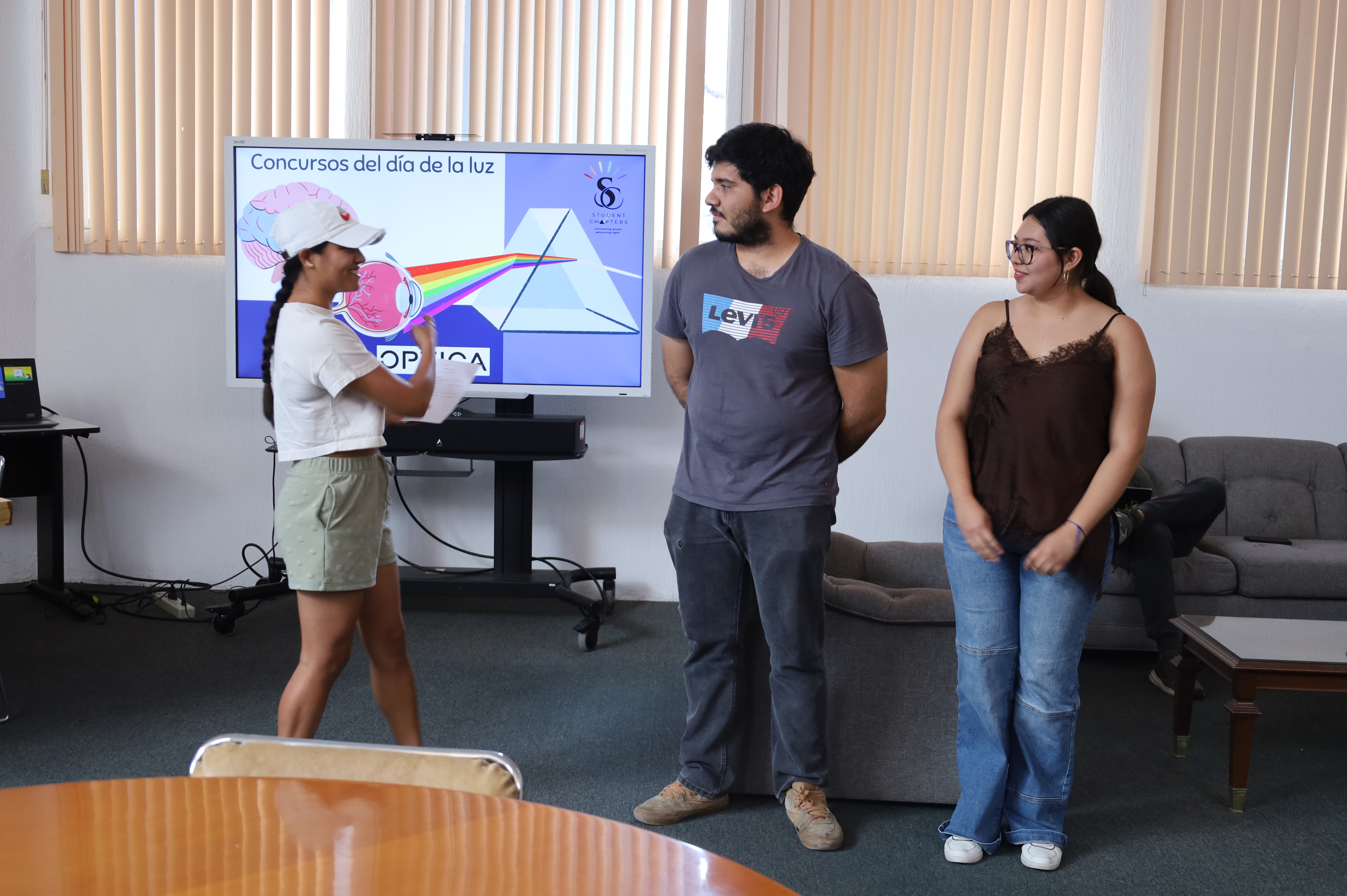 Estudiantes del CIO participando en actividades de SPIE
